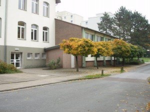 Sporthalle der Schule am Lönkert (Blick: Schulstr., Ecke Siegenegge)